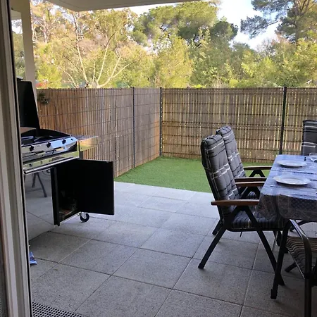 Apartamento Rez De Jardin T3 Recent Et Calme Au Nouvelles Terres A La Londe Les Maures Exterior foto